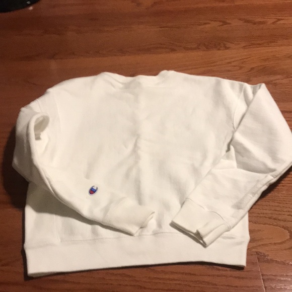 Champion Sweatshirt - Picture 7 of 7